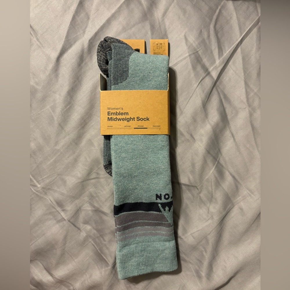 NWT Burton Women's Emblem Midweight Socks Petrol Green Medium/Large $25.95